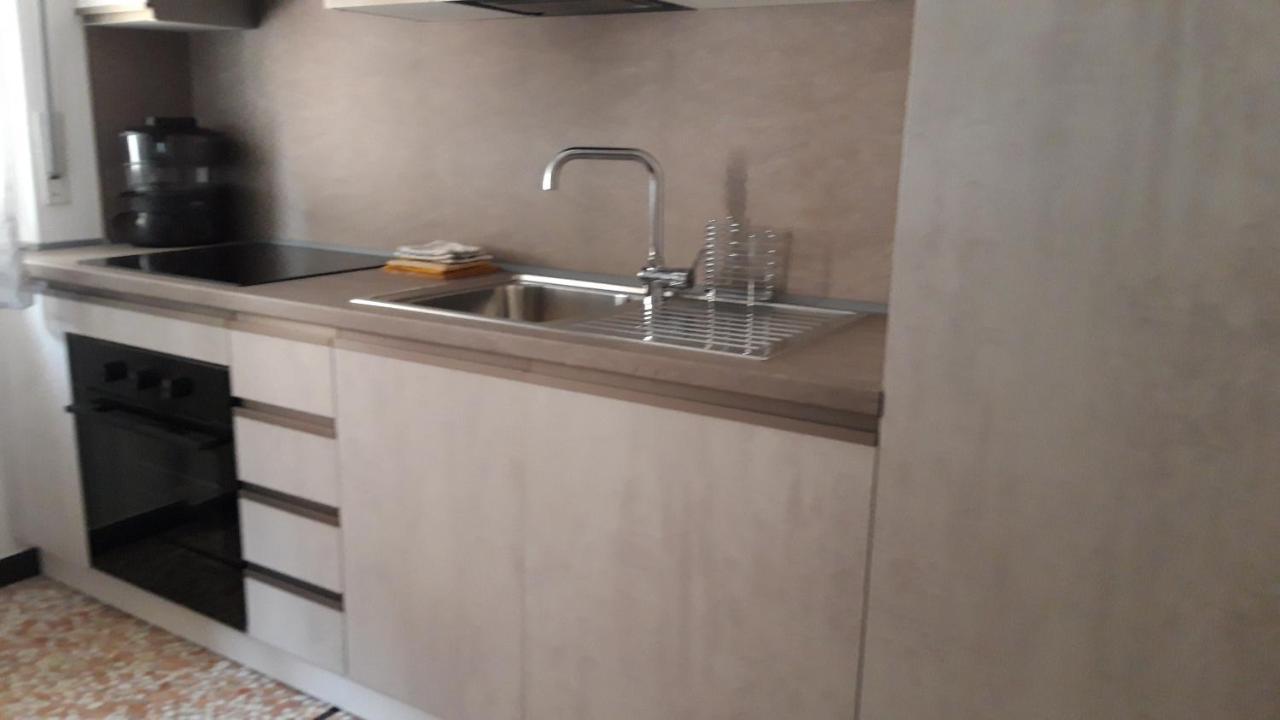 Apartamento A Casa Di Anna Finale Ligure Exterior foto